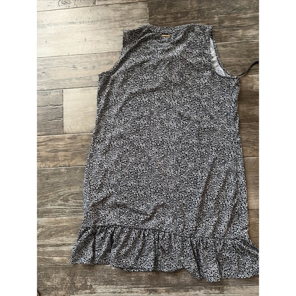 MICHAEL KORS BLACK WHITE FLORAL‎ TIE FRONT RUFFLED HEM DRESS Size Small Travel - Picture 7 of 8